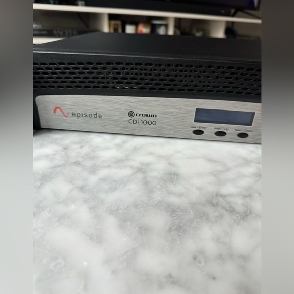 Crown Episode CDi 1000 2 Channels LCD Screen Power Amplifier “Pre Owned” - Picture 3 of 8